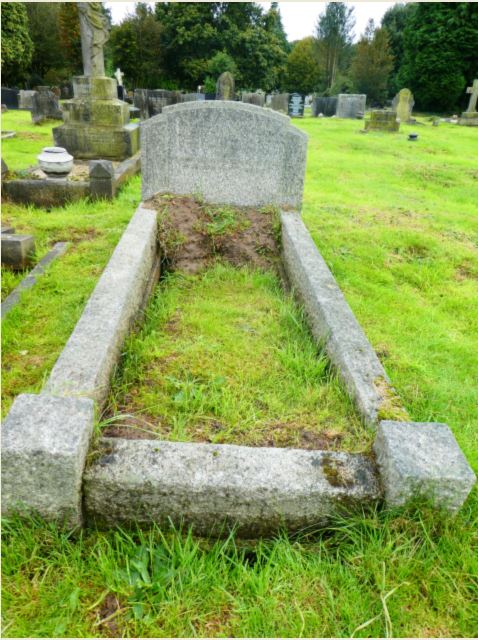 Grave of Elizabeth and Lilian Wing