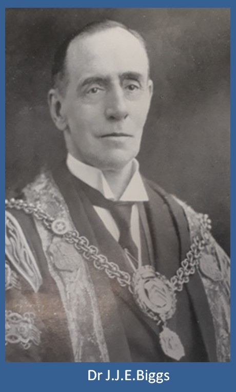 Dr J J E Biggs